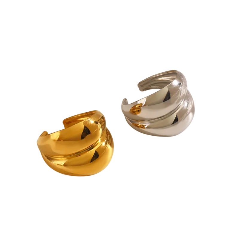 Anillos-estilo-geométrico-en-Acero-Inoxidable-con-baño-de-oro-18k-Photoroom