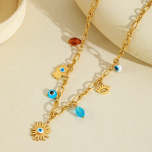 Cadena ojo turco con hermosas incrustaciones de múltiples dijes